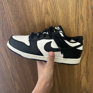 PANDA DUNKS WITH BOX